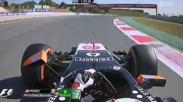 Φόρμουλα 1: Του έφυγε ο καθρέφτης και τον... έπιασε! (video)