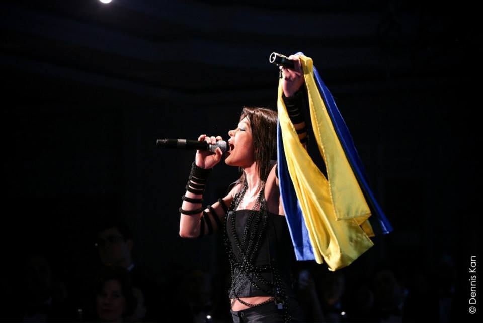 Ρουσλάνα στο Onsports: «Eurovision, Ουκρανία, μπάλα και… Ρουβάς!» (photos+videos)