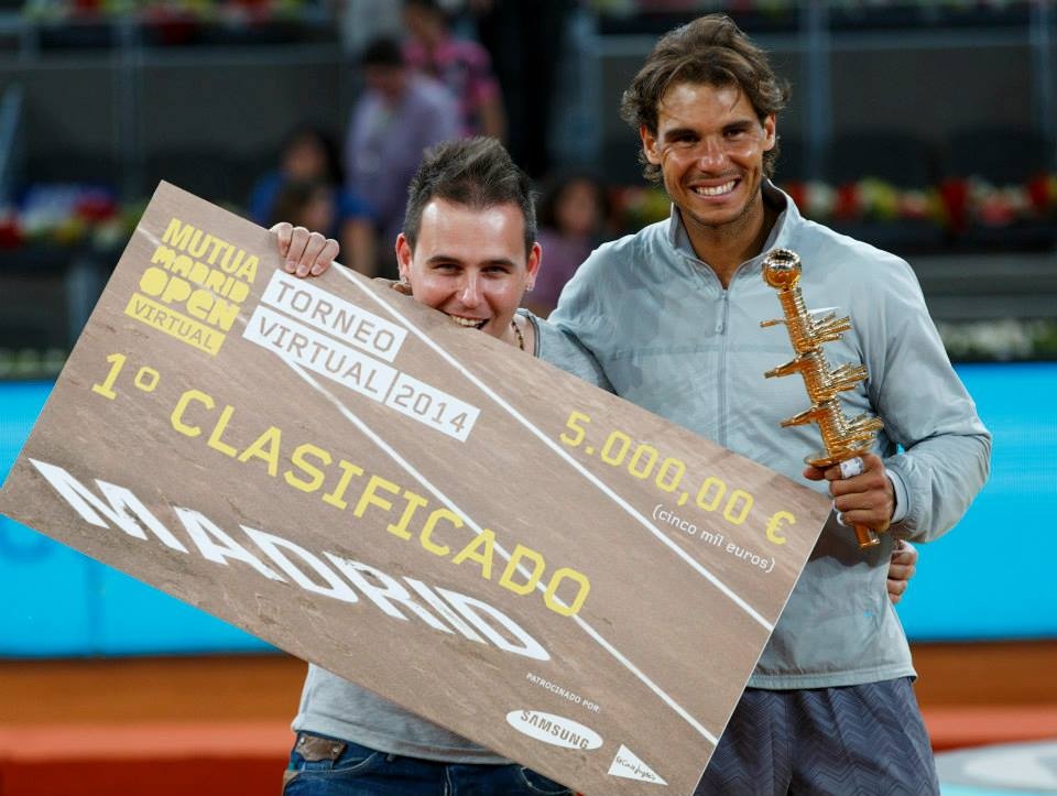 Ράφα Ναδάλ: Το σήκωσε μέσα στο... σπίτι του (photos+videos)