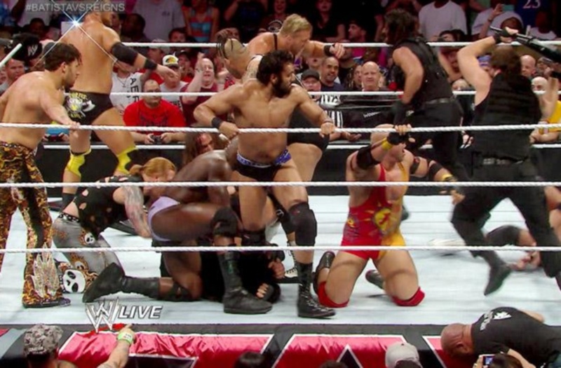 Raw: Εγχείρηση και… πόνος για Bryan (photos+videos)