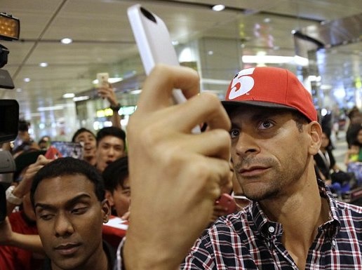 Μάντσεστερ Γιουνάιτεντ: Στη Σιγκαπούρη ο Φέρντιναντ (photos)