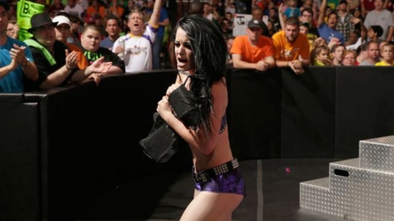 Raw: Εγχείρηση και… πόνος για Bryan (photos+videos)