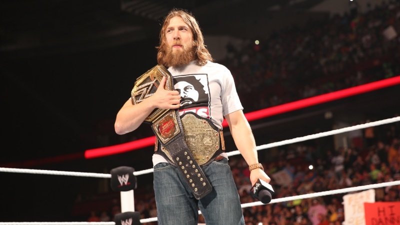 Raw: Εγχείρηση και… πόνος για Bryan (photos+videos)