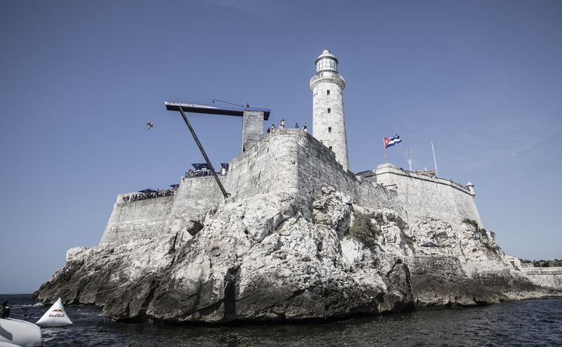 Red Bull Cliff Diving World Series 2014: Νέα σεζόν, νέος νικητής (photos)