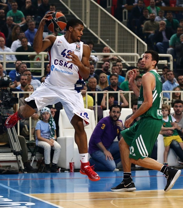 Χάινς στο Onsports: «Δεν... κρατιέμαι για τα Παναθηναϊκός – Ολυμπιακός» (photos+videos)