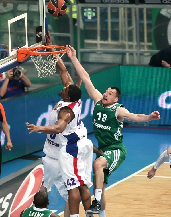 Χάινς στο Onsports: «Δεν... κρατιέμαι για τα Παναθηναϊκός – Ολυμπιακός» (photos+videos)