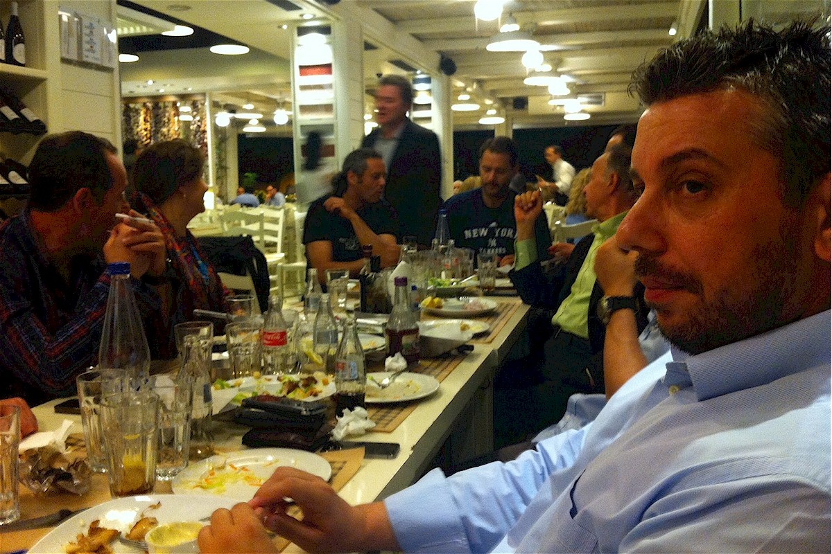 Κηφισιά: Αποχαιρετιστήριο δείπνο (photos)