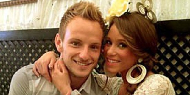 Σεβίλλη: Ο παντρεμένος Ράκιτιτς φιλάει συμπαίκτες του στο στόμα! (photos)