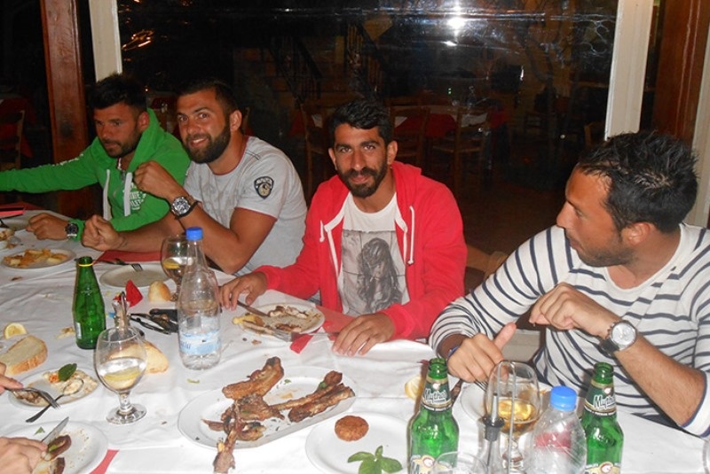 Πλατανιάς: «Τίτλοι τέλους» με δείπνο (photos)