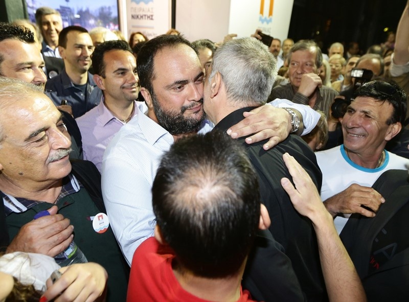 Εκλογές 2014: Πανηγυρισμοί στο εκλογικό κέντρο του Μώραλη (photos)