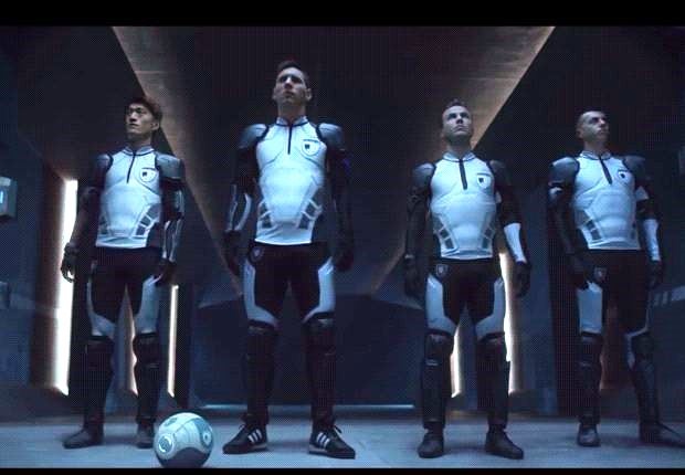 Οι μαχητές  GALAXY11  σώζουν τη Γη (photos+video)