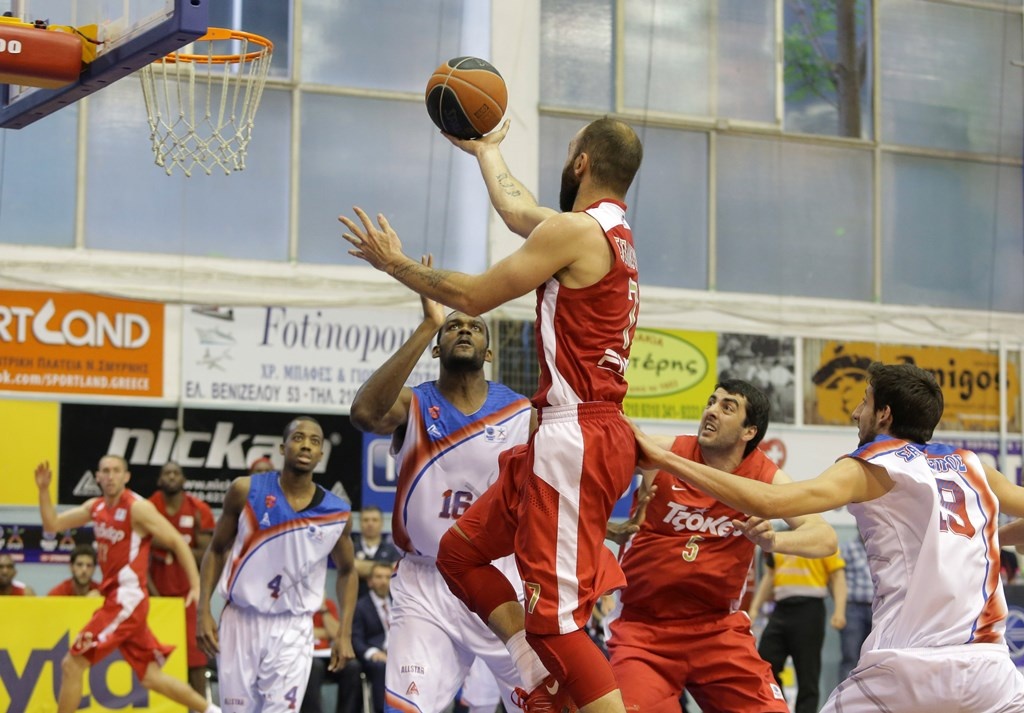 Ολυμπιακός: Η... απόδραση από τη Νέα Σμύρνη (photos+video)