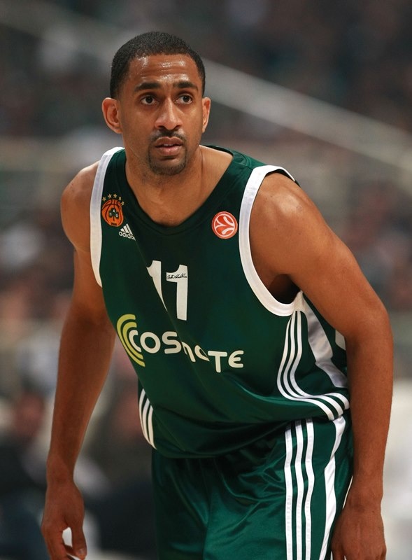 Νίκολας στο Onsports: «Η Μακάμπι δεν… πήρε από τον Ολυμπιακό» (photos+videos)
