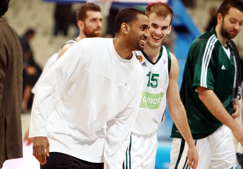 Νίκολας στο Onsports: «Η Μακάμπι δεν… πήρε από τον Ολυμπιακό» (photos+videos)