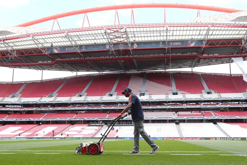 Champions League: Έτοιμο το γήπεδο (photos)