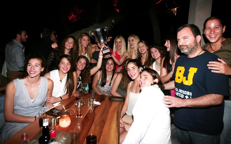 Ολυμπιακός: Το γλέντι των πρωταθλητριών (photos)