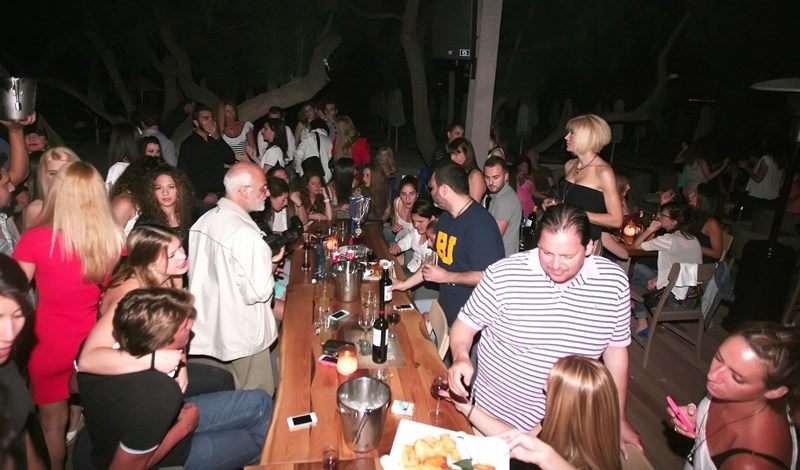 Ολυμπιακός: Το γλέντι των πρωταθλητριών (photos)