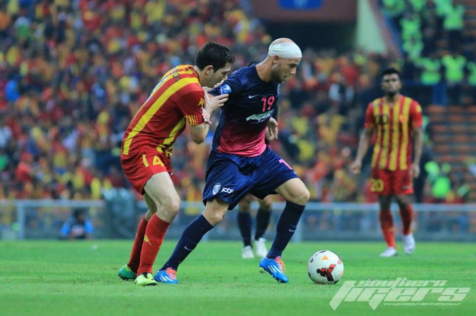 Μαλαισία: Προσκυνούν τον Φιγκερόα! (photos+videos)