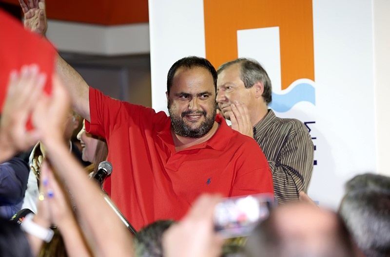 Εκλογές 2014: Πανηγυρισμοί για Μώραλη στον Πειραιά (photos)