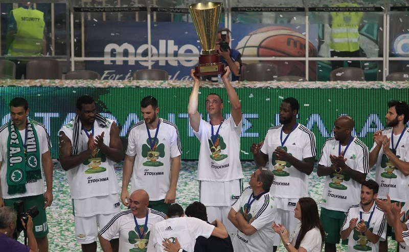 Ζεύγος Γκουίν στο Onsports: «Θα πιούμε στην υγειά του τίτλου του Παναθηναϊκού» (photos+videos)