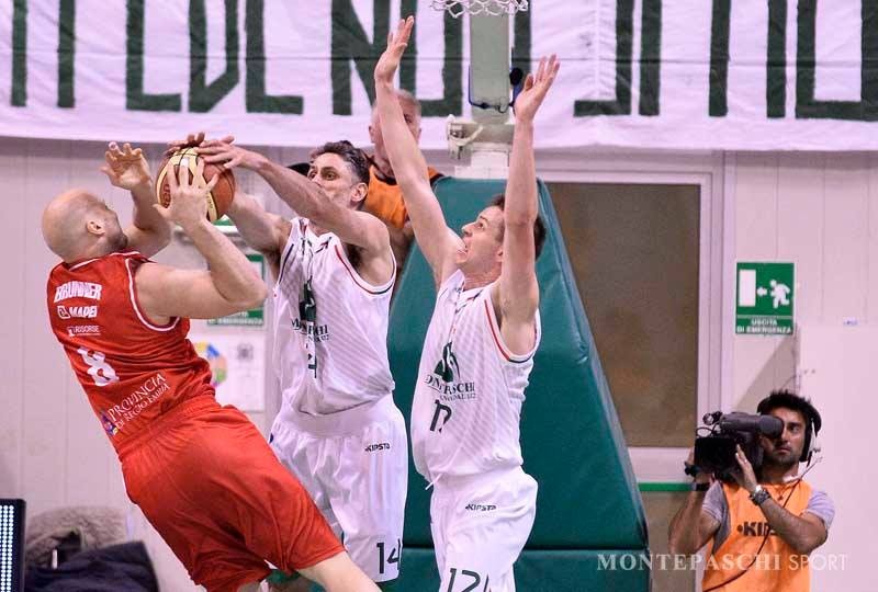Σιένα: Έμεινε ζωντανή με την κάτοχο του Eurochallenge (photos+videos)