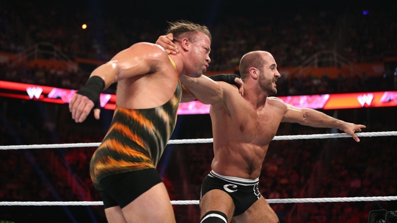 Raw: Ανωτερότητα Evolution, διστακτικότητα Bryan (photos+videos)