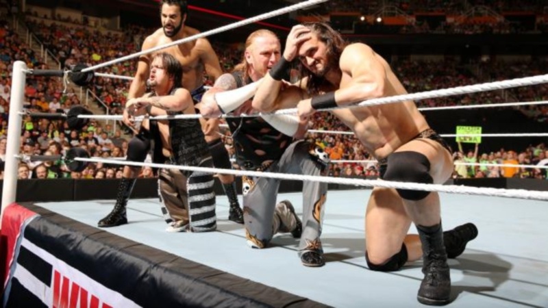 Raw: Ανωτερότητα Evolution, διστακτικότητα Bryan (photos+videos)