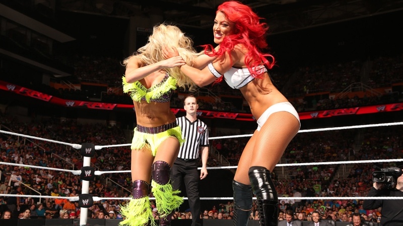 Raw: Ανωτερότητα Evolution, διστακτικότητα Bryan (photos+videos)