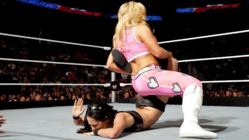 Main Event: Συμβολισμοί από Wyatts (photos+videos)