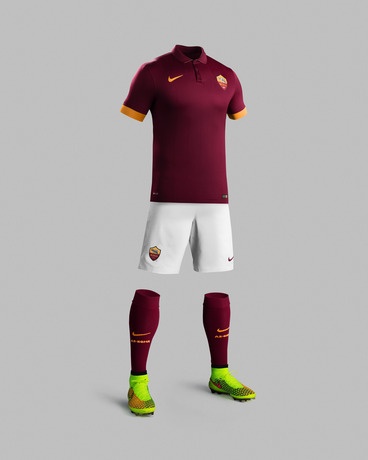 Ρόμα: Η νέα εμφάνιση του Τοροσίδη (photos)