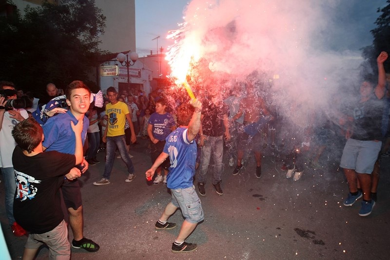 Νίκη Βόλου: Οι οπαδοί γιορτάζουν την άνοδο (photos)