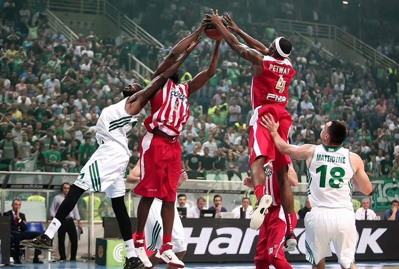 Ολυμπιακός: «Φτιάχνεται» ο Πέτγουεϊ με την κριτική (photos)