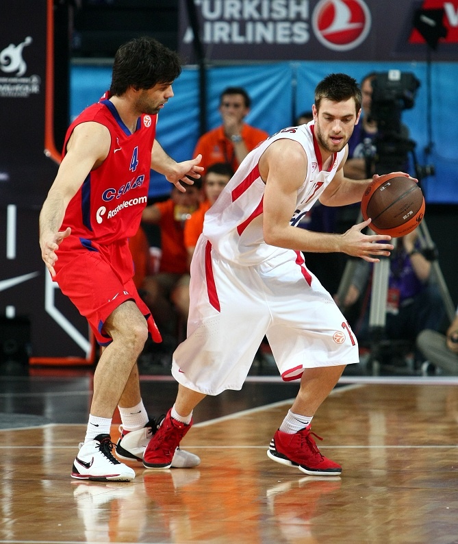 Τεόντοσιτς στο Onsports: «Θέλω Ολυμπιακό χωρίς επεισόδια» (photos+videos)