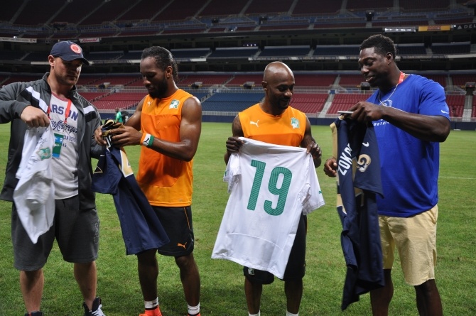 Γνωριμία αστεριών δύο  δημοφιλών σπορ (photos)