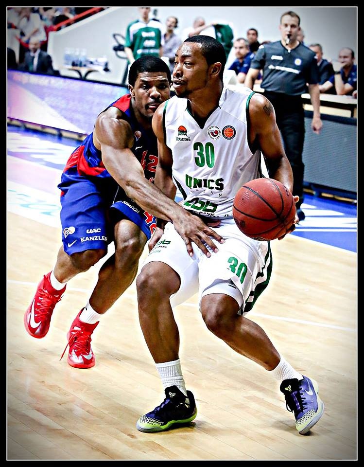 ΤΣΣΚΑ Μόσχας: Ο Χάινς έπιασε τα γεννητικά όργανα αντιπάλου (photos)