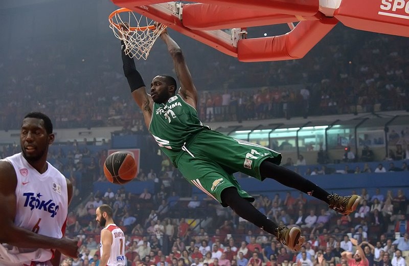 Παναθηναϊκός: Τα... όργια του Λάσμε στο ΣΕΦ (photos)