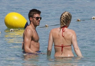 Μουντιάλ 2014: Στο… κόκκινο οι βουτιές του Κάρικ! (photos)