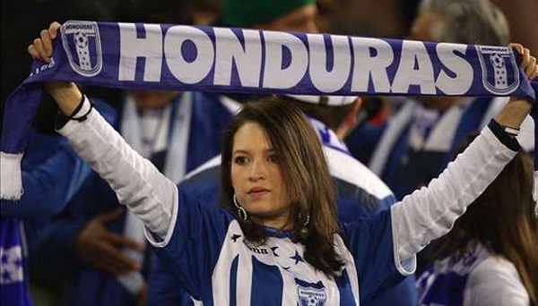 Mundial 2014: Σκίζει η Ονδούρα …εκτός αγωνιστικού χώρου (photos)