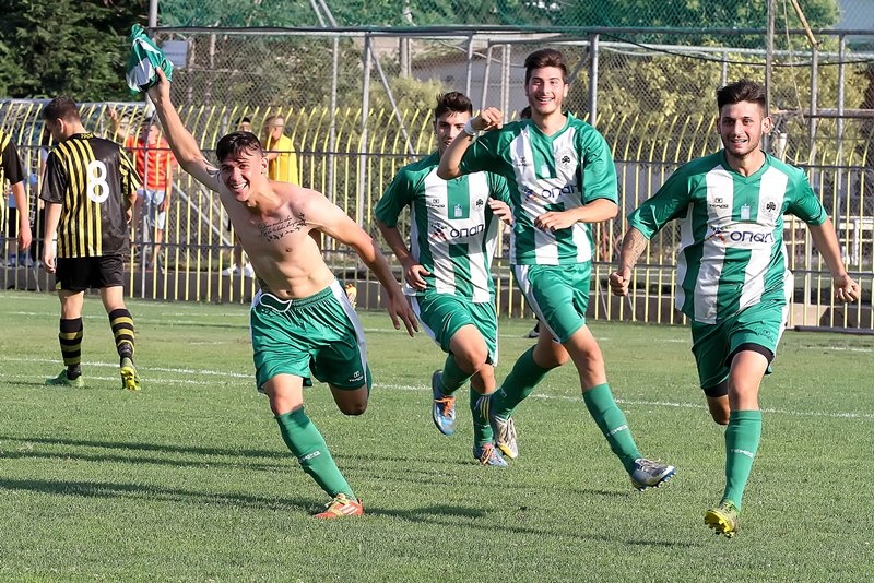 Football League: Πρωταθλητής Νέων ο Αχαρναϊκός (photos)