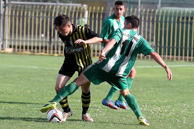 Football League: Πρωταθλητής Νέων ο Αχαρναϊκός (photos)