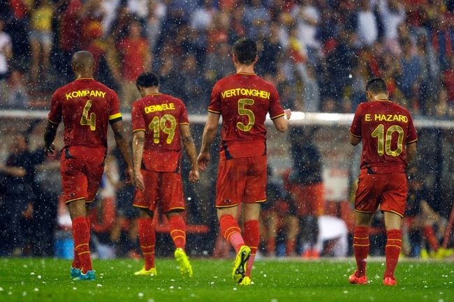 Mundial 2014: Βασιλικές ευχές για τους «κόκκινους διάβολους» (photos)