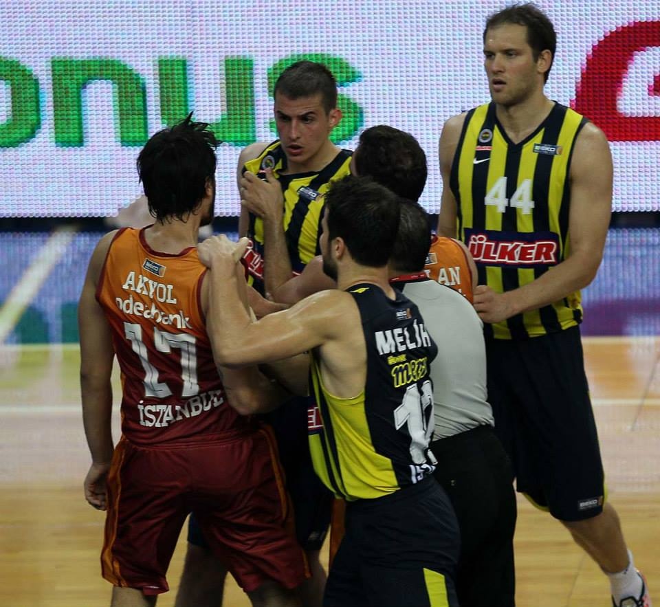 Γαλατάσαραϊ: Πρώτη νίκη επί της «Φενέρ» (photos)