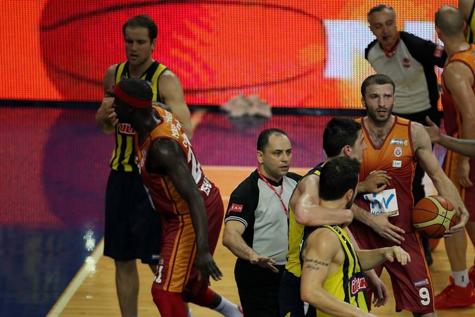 Γαλατάσαραϊ: Πρώτη νίκη επί της «Φενέρ» (photos)