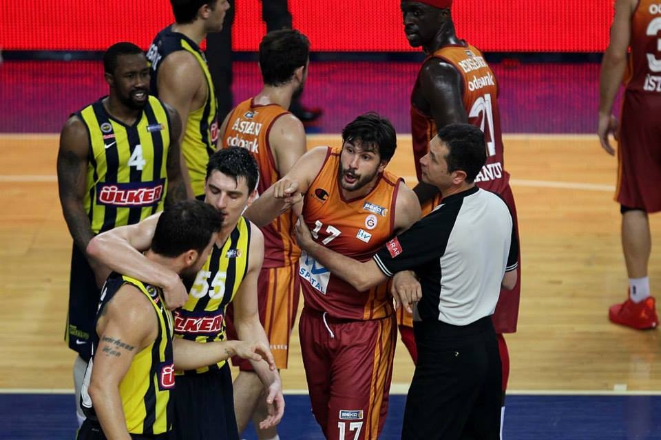 Γαλατάσαραϊ: Πρώτη νίκη επί της «Φενέρ» (photos)