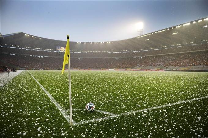 Mundial 2014: Βασιλικές ευχές για τους «κόκκινους διάβολους» (photos)