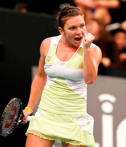 Σιμόνα Χάλεπ: Συρρίκνωσε το στήθος της και... απογειώθηκε! (photos+videos)