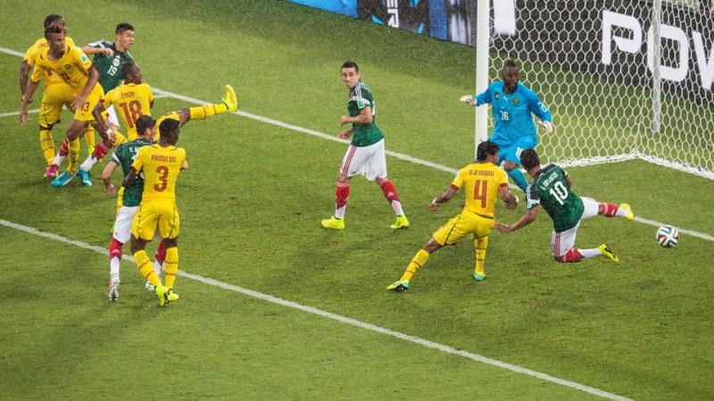 Μεξικό - Καμερούν 1-0: Χόρευαν στην… βροχή οι «τρικολόρ» (photos)