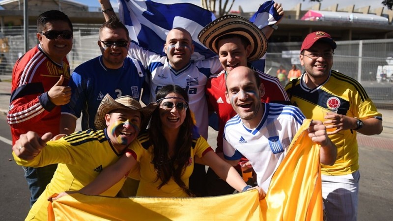 Ελλάδα - Κολομβία: Ξεχωρίζουν οι τσολιάδες (photos)