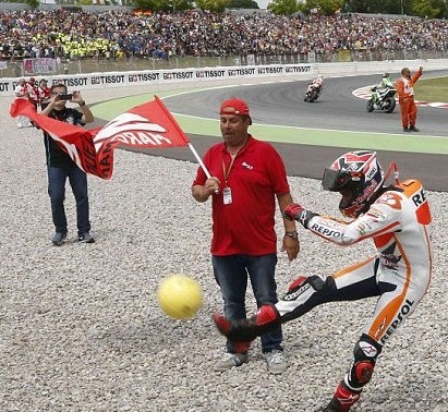 Moto GP: Στον... έβδομο ουρανό ο Μάρκεζ (photos+videos)
