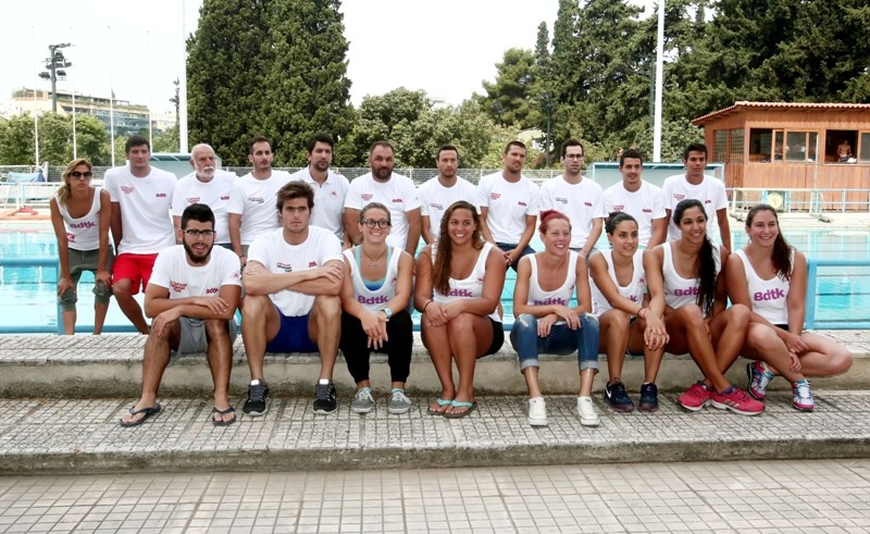 Ολυμπιακός: Η φωτογράφηση για το 55ο Πρωτάθλημα! (photos)